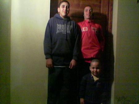 c moi et anass et oussama